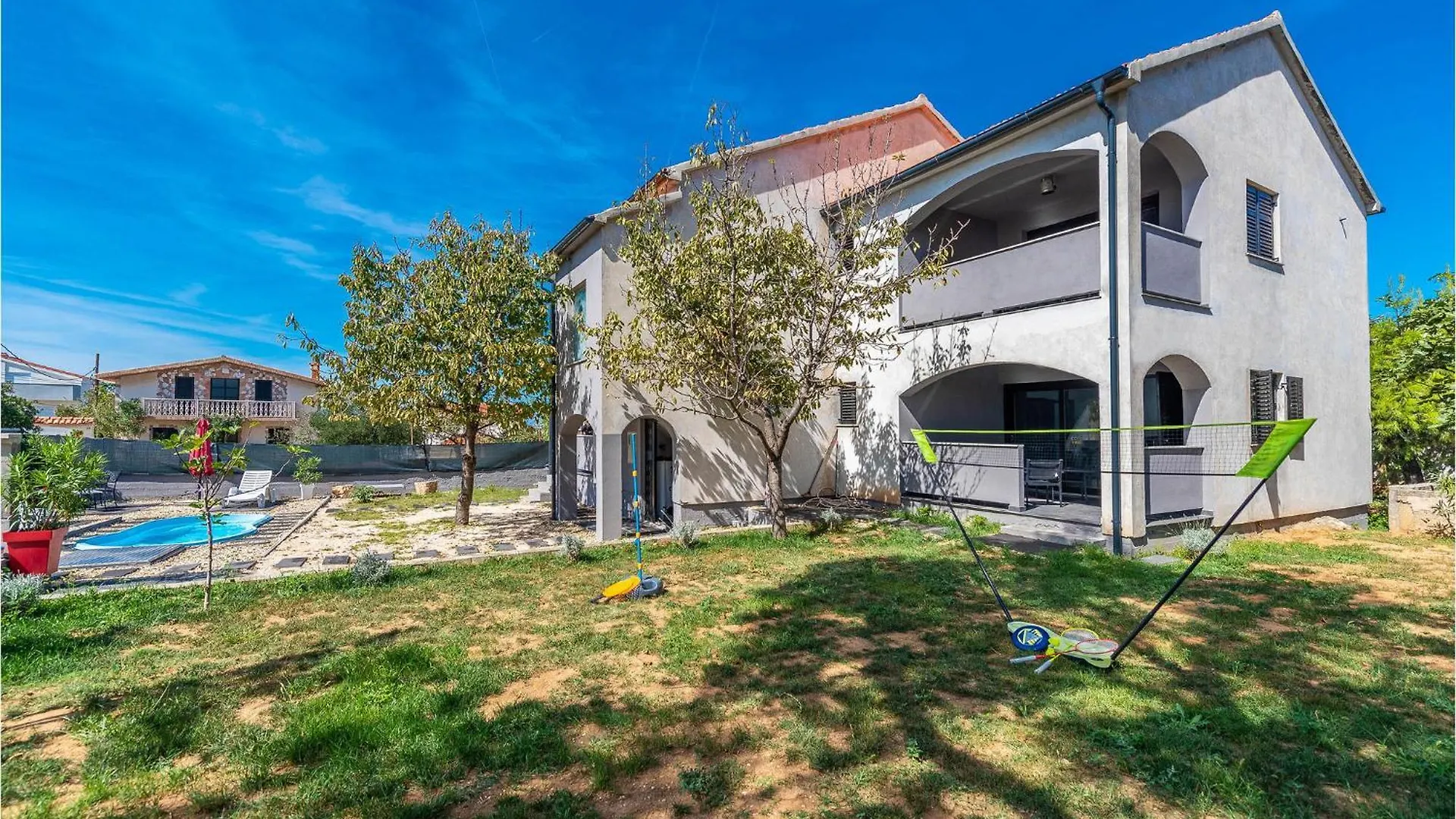 4 Bedroom Stunning Home In Privlaka