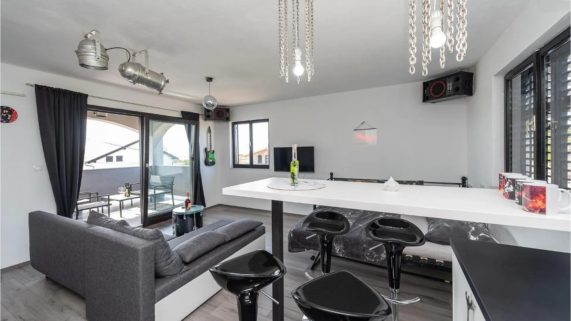 4 Bedroom Stunning Home In Privlaka Privlaka (Zadar)